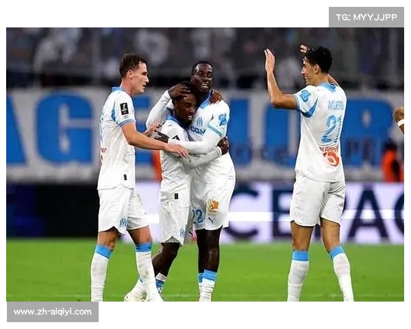 巴黎圣日耳曼对阵马赛,后防线稳定性成焦点